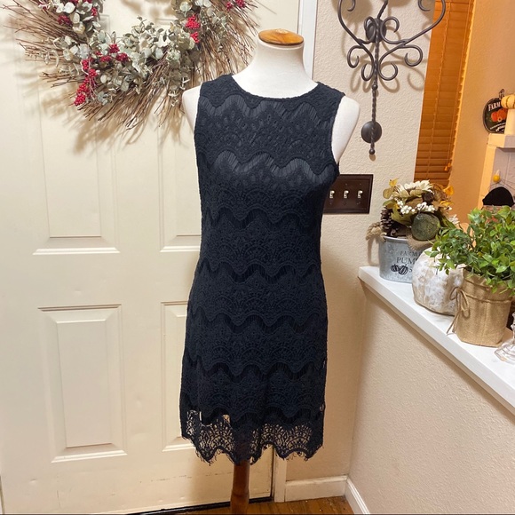 Stella Luce Dresses & Skirts - Beautiful Black Lace Stella Luce Evening Dress